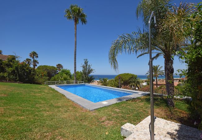 El Pancho - Zona de piscina y ducha